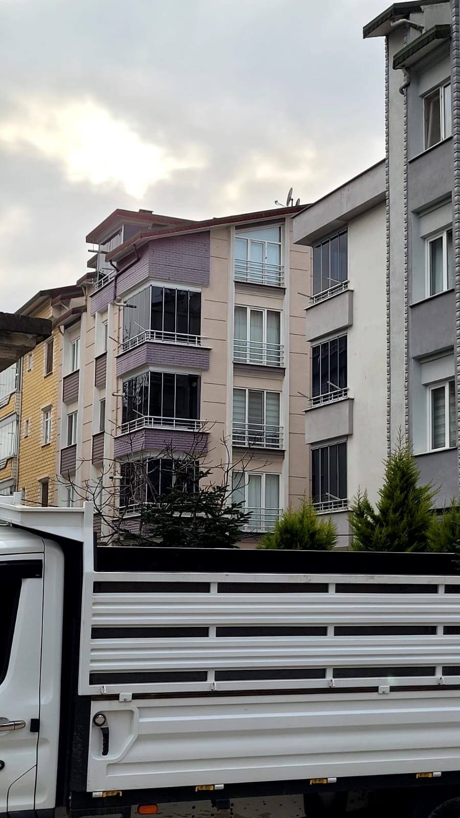 KARŞIYAKA ÇATI KATI